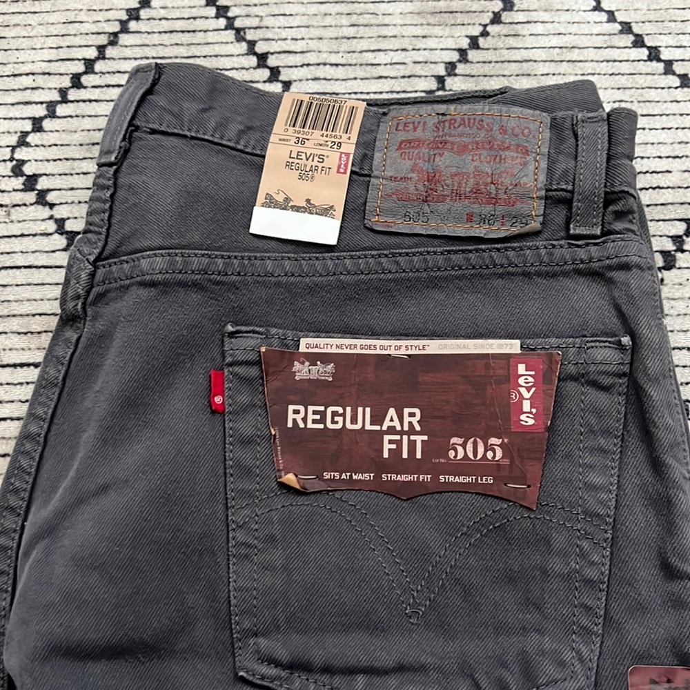 Levi’s 505 regular fit.